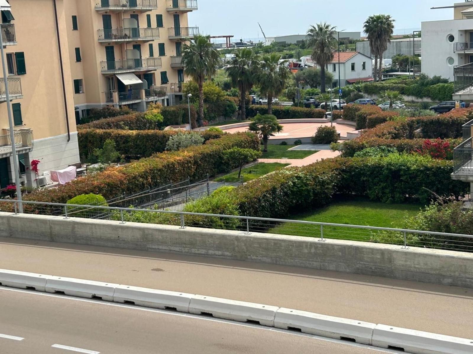 Appartamento Incantevole A 100Metri Dal Mare E Accanto Alla Pista Ciclabile Imperia Kültér fotó